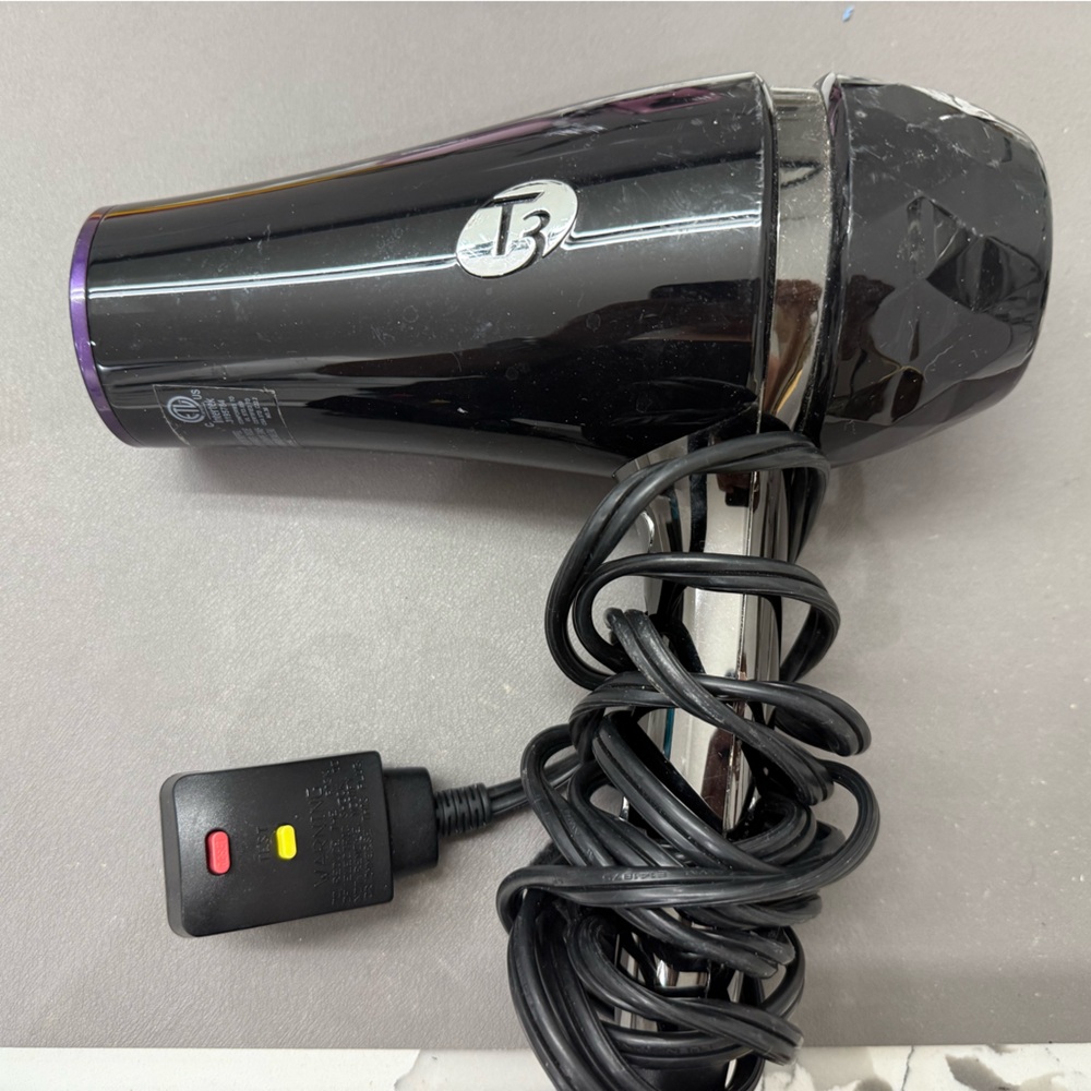T3 blow dryer
Used, works great!